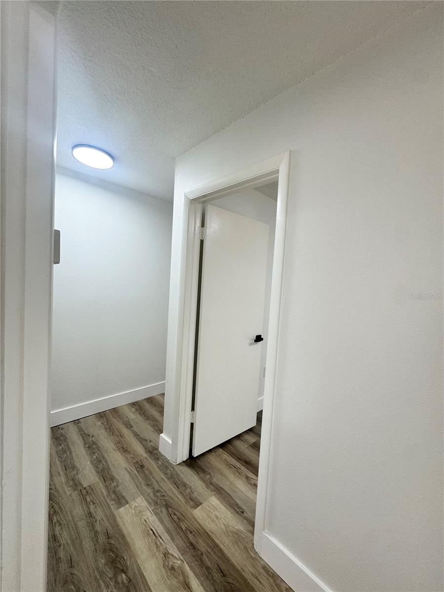 Image 27 of 28 For 1098 Leeway Court