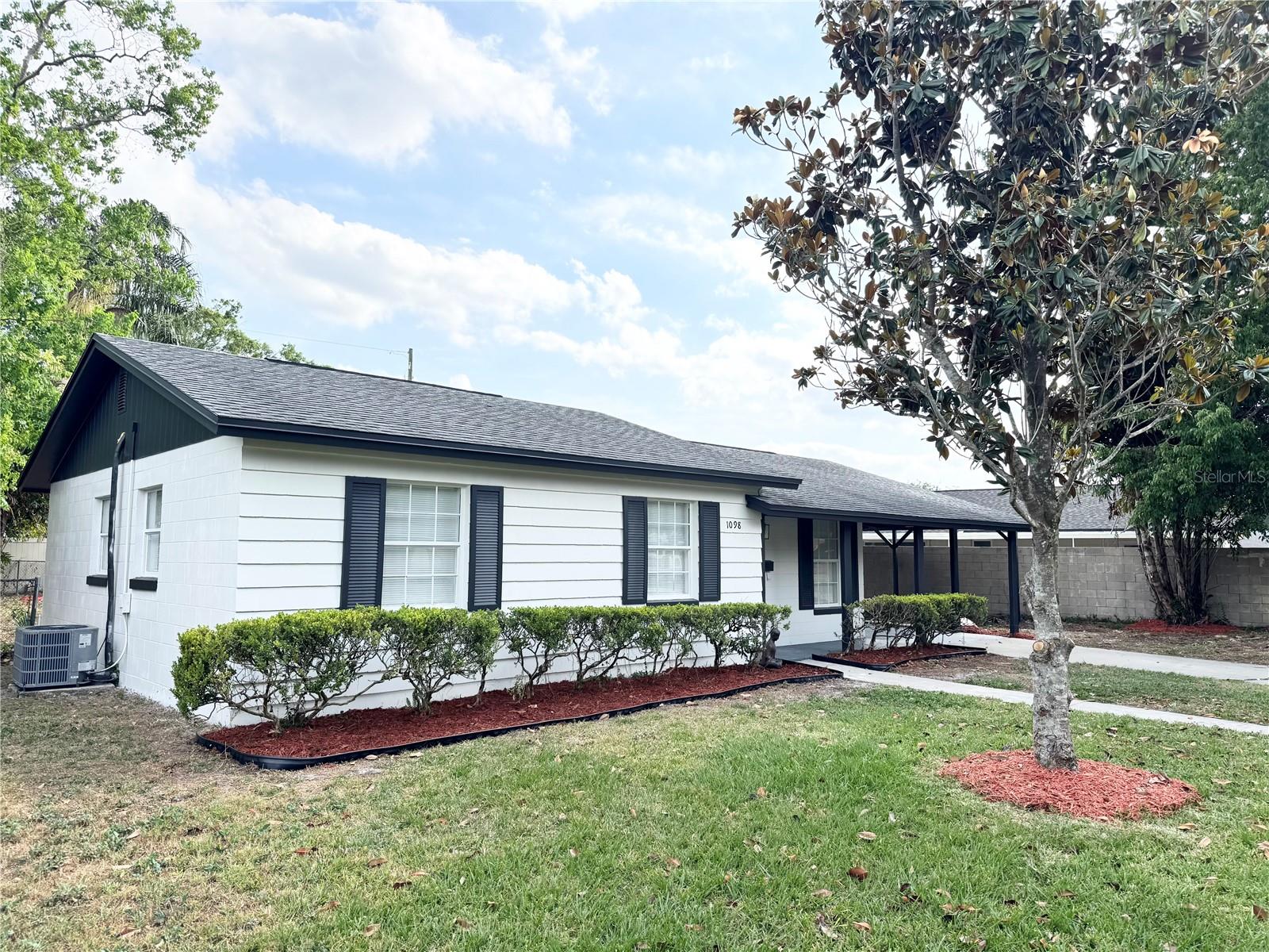 Image 3 of 28 For 1098 Leeway Court