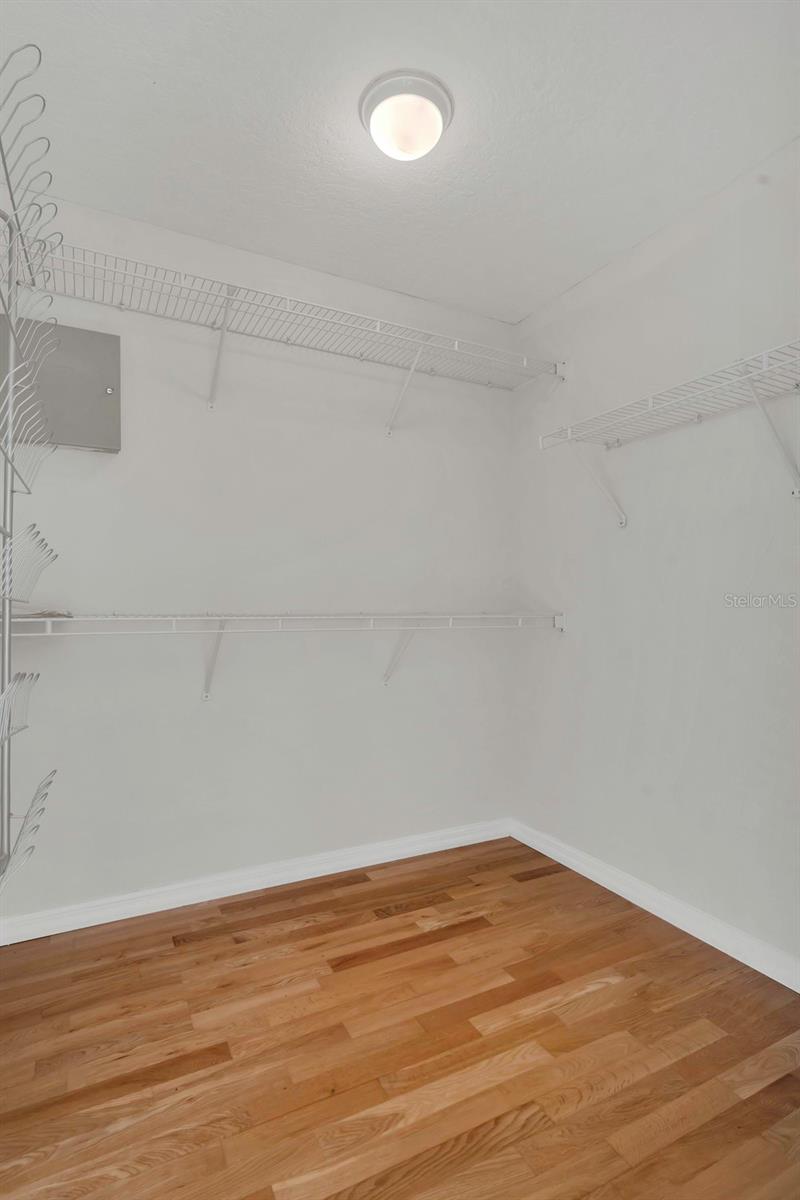Image 11 of 28 For 4885 Meadow Drive