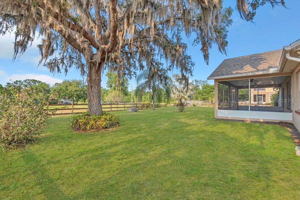 Image 21 of 28 For 4885 Meadow Drive