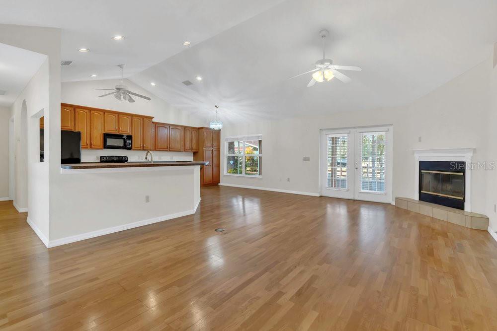 Image 4 of 28 For 4885 Meadow Drive