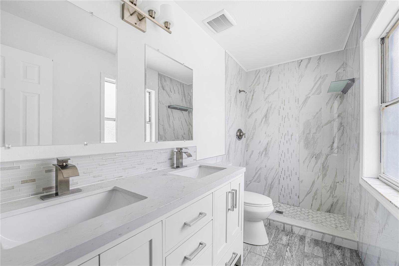 Image 18 of 34 For 5642 Chukar Drive