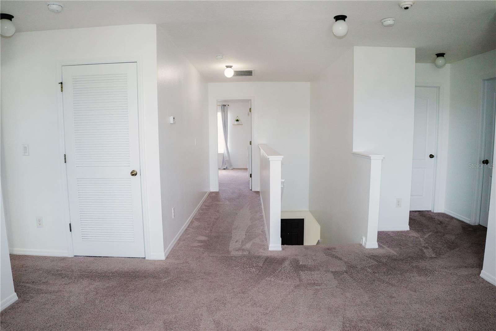 Listing photo id 29 for 12236 Fairlawn Drive