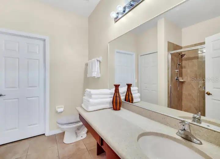 Image 12 of 24 For 2736 Oakwater Drive