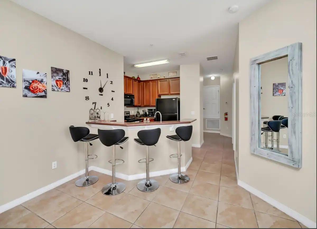 Image 8 of 24 For 2736 Oakwater Drive