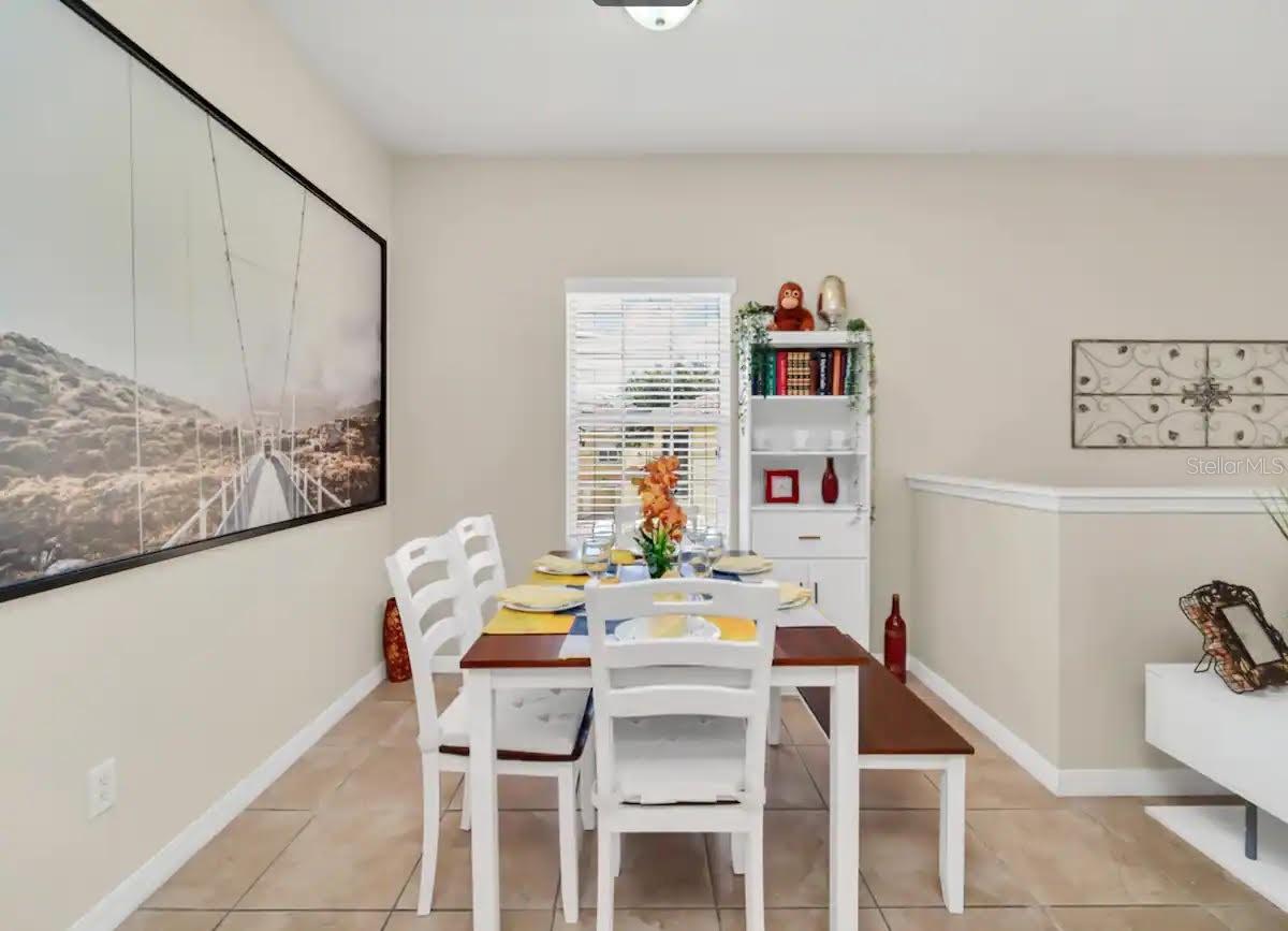 Image 9 of 24 For 2736 Oakwater Drive