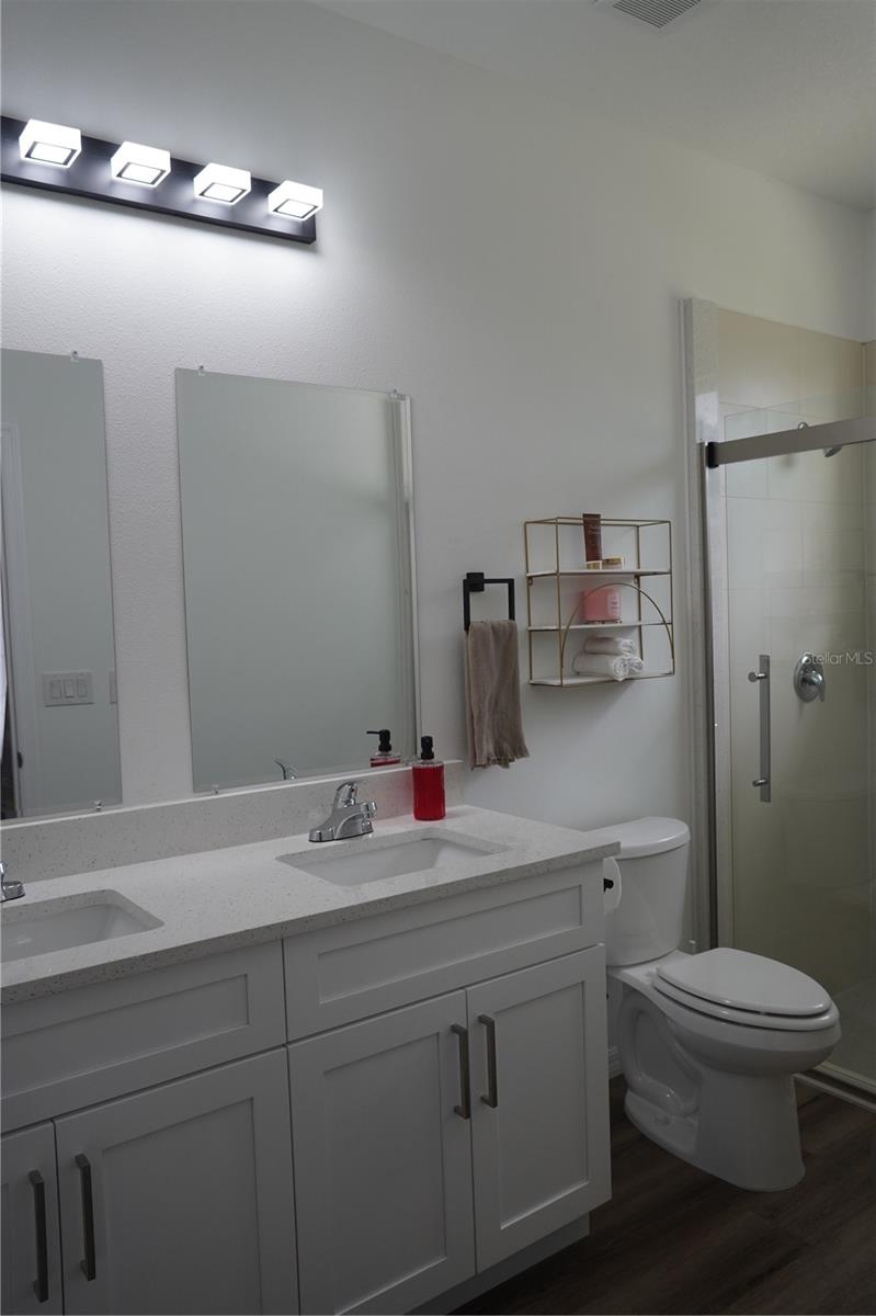 Image 9 of 18 For 1181 Ivanhoe Street Nw