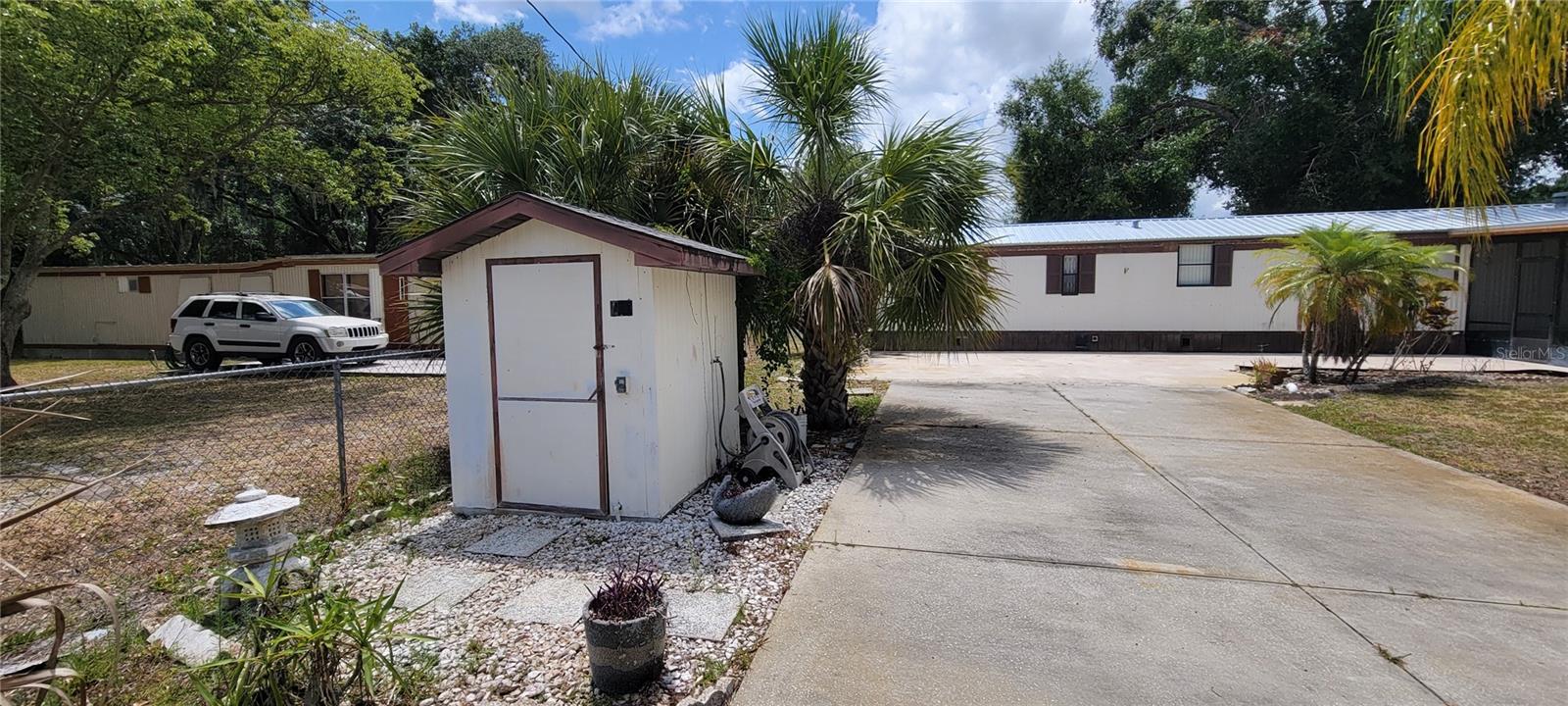 Image 4 of 34 For 100 Pine Drive