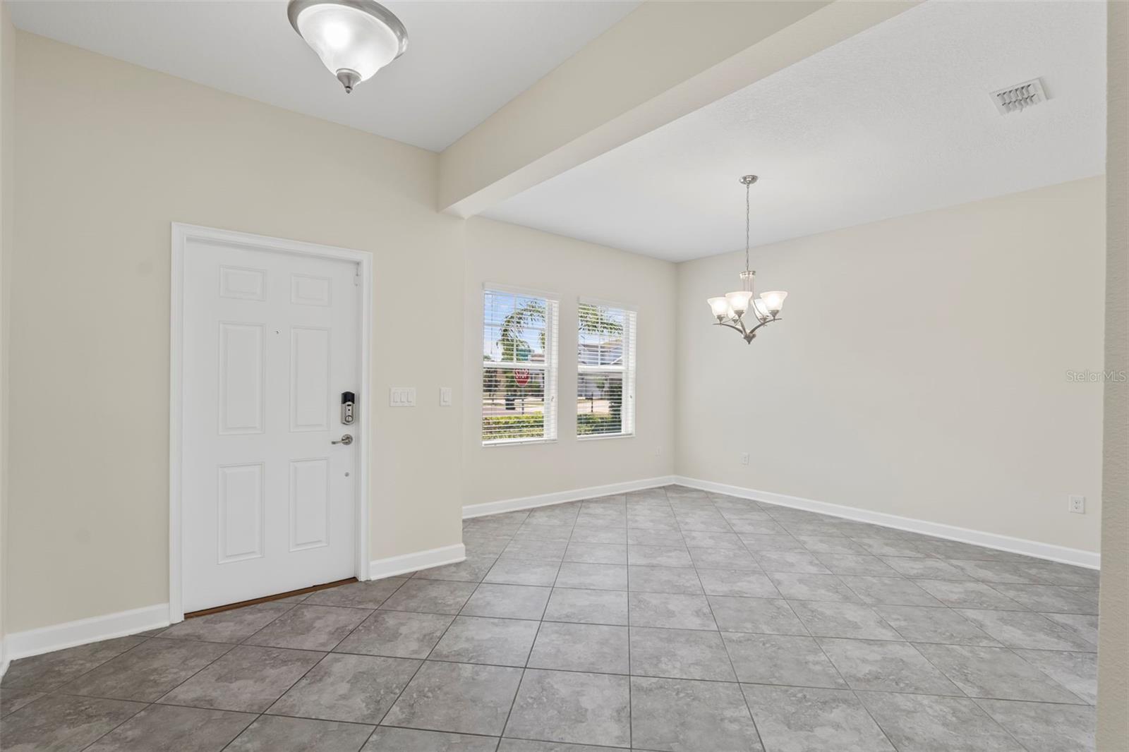 Image 3 of 40 For 2901 Harvest Hill Lane