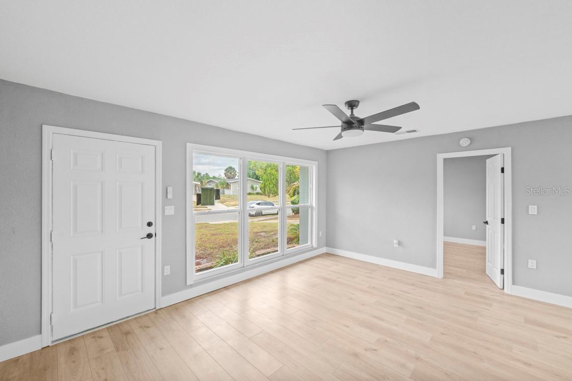 Image 12 of 42 For 4445 Stuart Ave