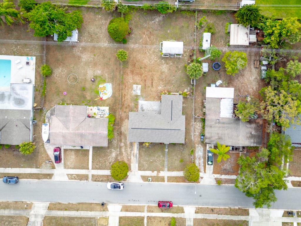 Image 36 of 42 For 4445 Stuart Ave