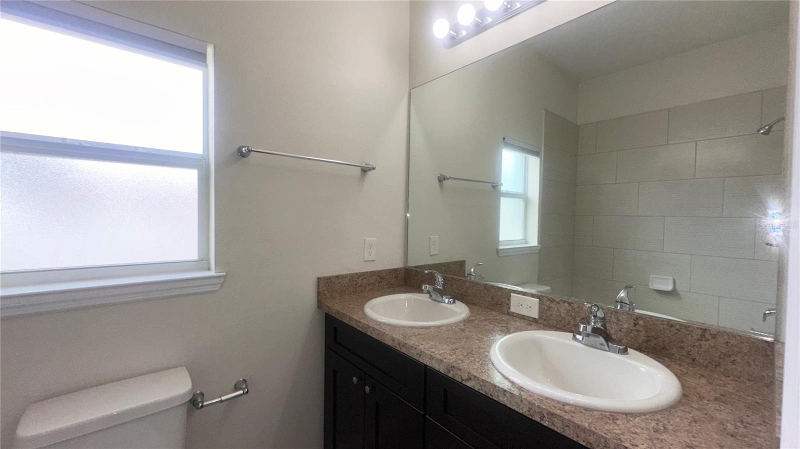 Image 9 of 16 For 1109 Najac Lane B