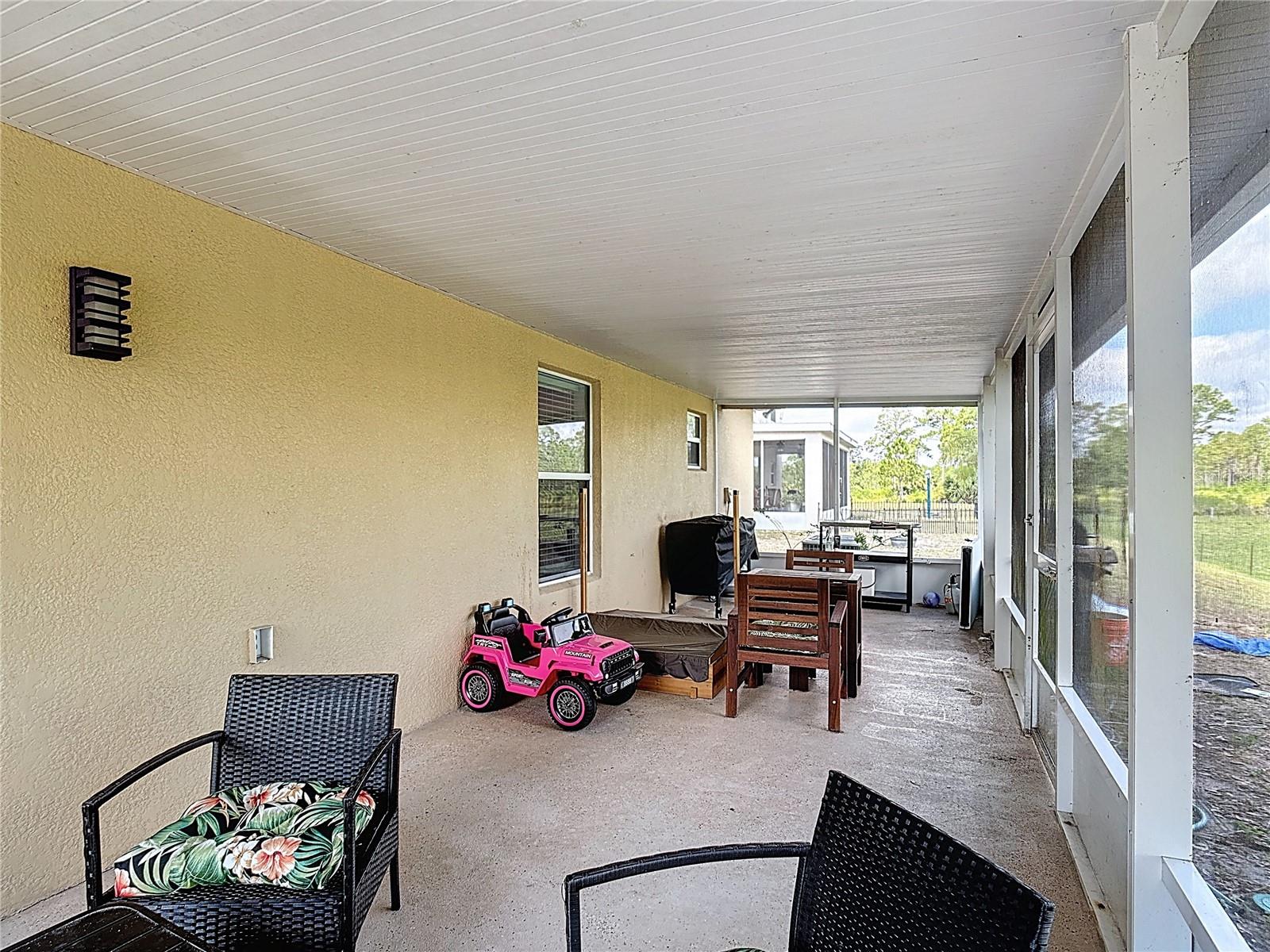 Image 29 of 33 For 5577 Sycamore Canyon Drive