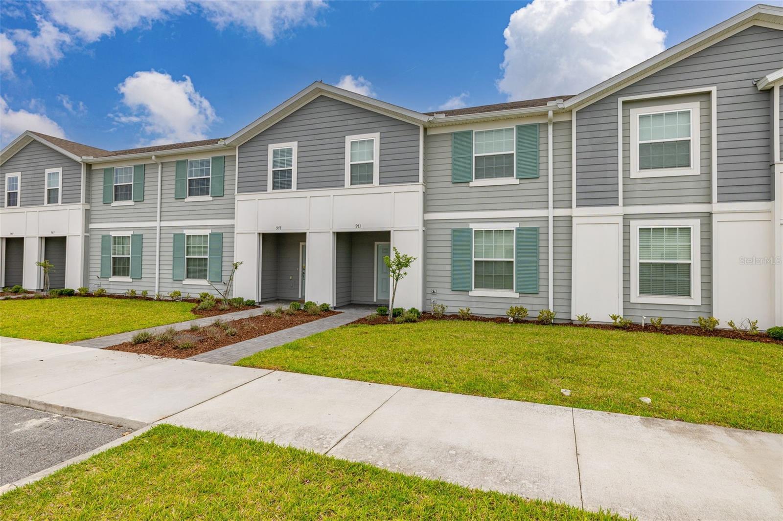 Image 2 of 94 For 971 Paradise Drive