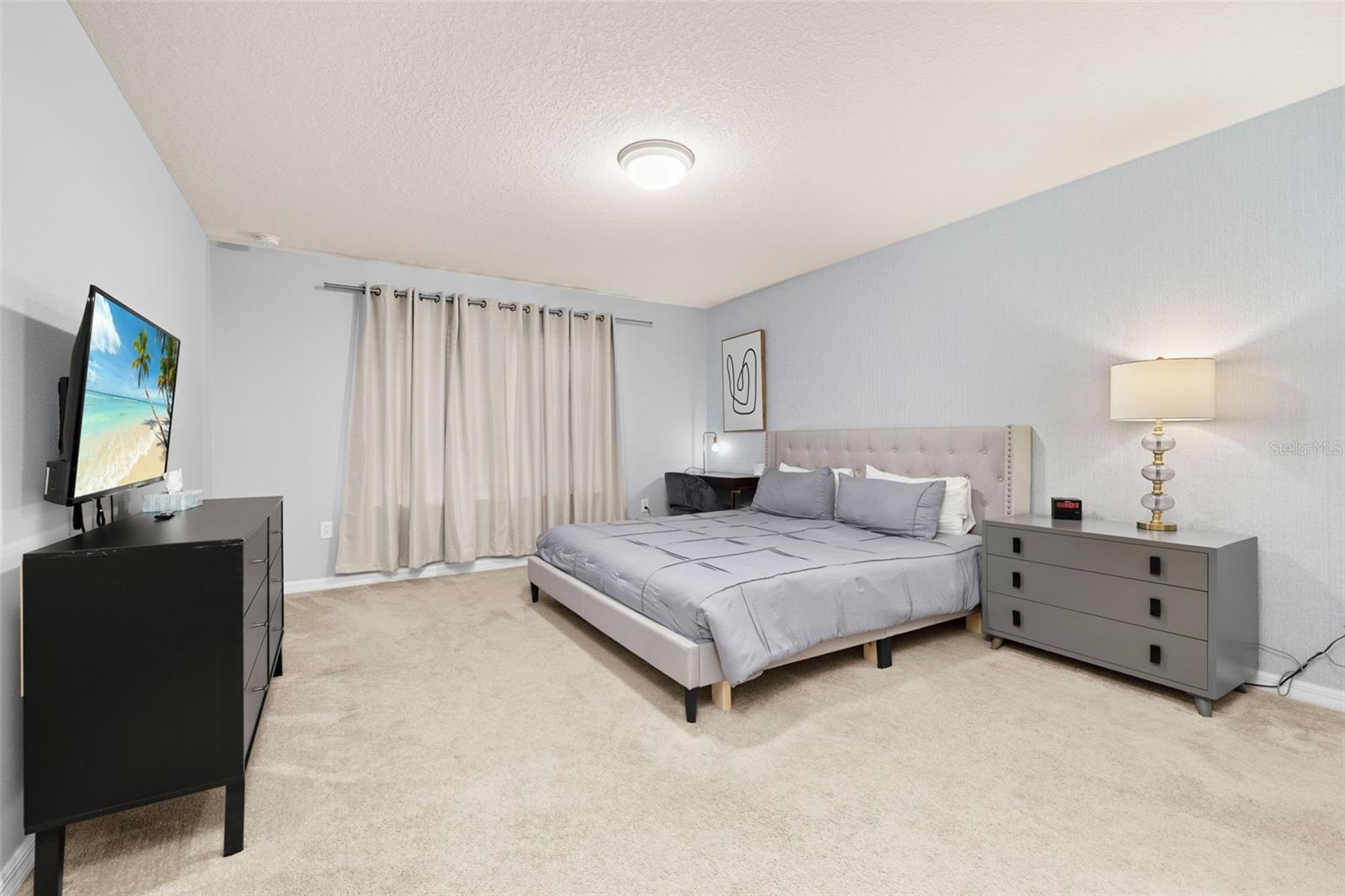 Image 32 of 94 For 971 Paradise Drive