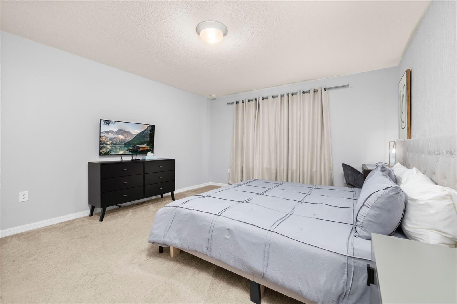 Image 33 of 94 For 971 Paradise Drive