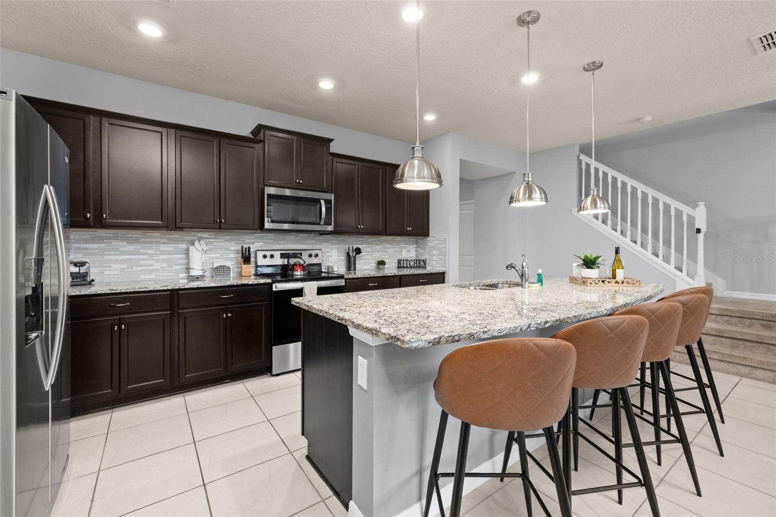 Image 6 of 94 For 971 Paradise Drive