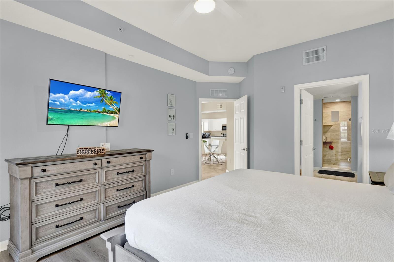 Image 18 of 49 For 8601 Worldquest Boulevard B1-u3101