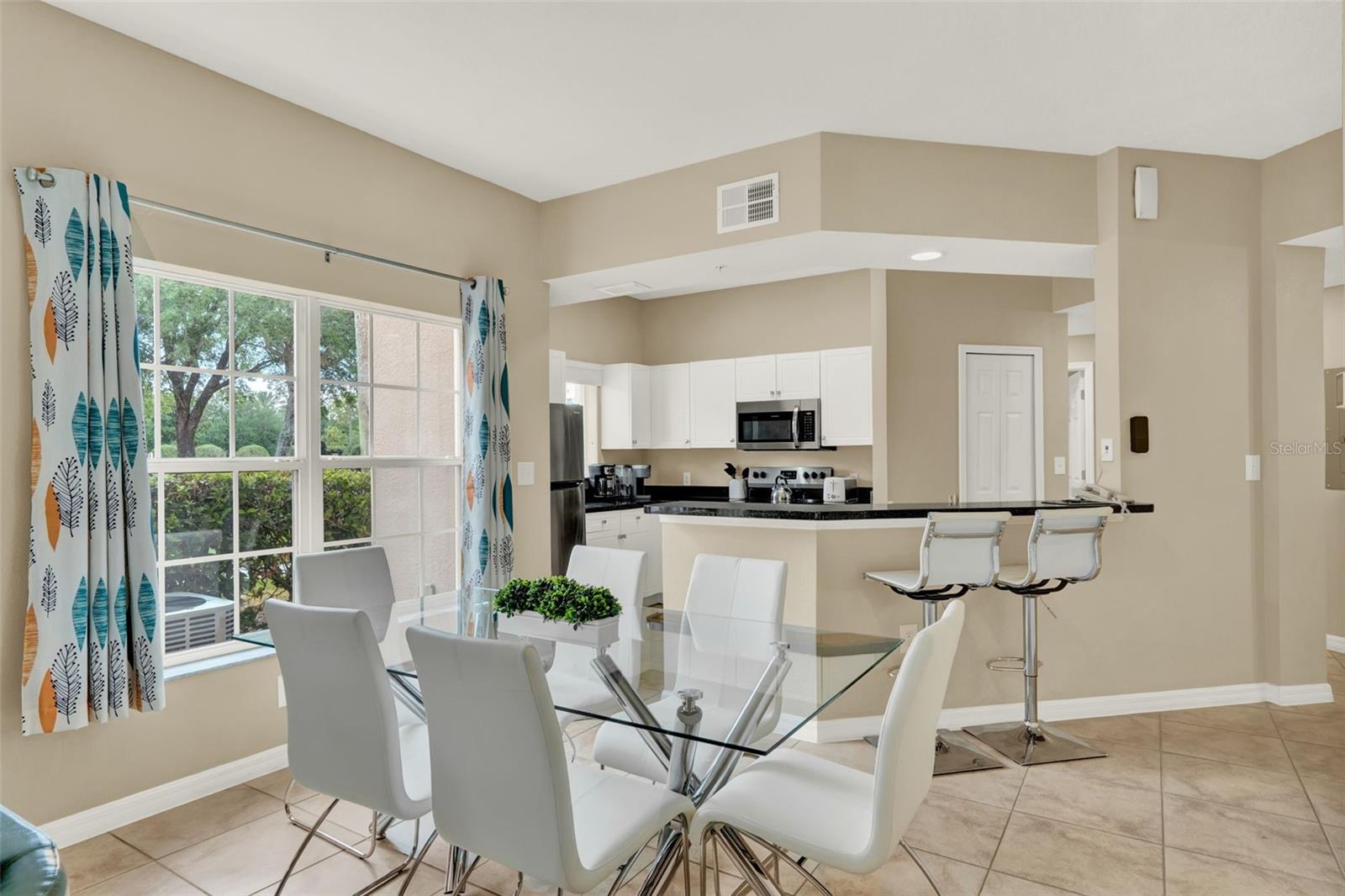 Image 8 of 49 For 8601 Worldquest Boulevard B1-u3101