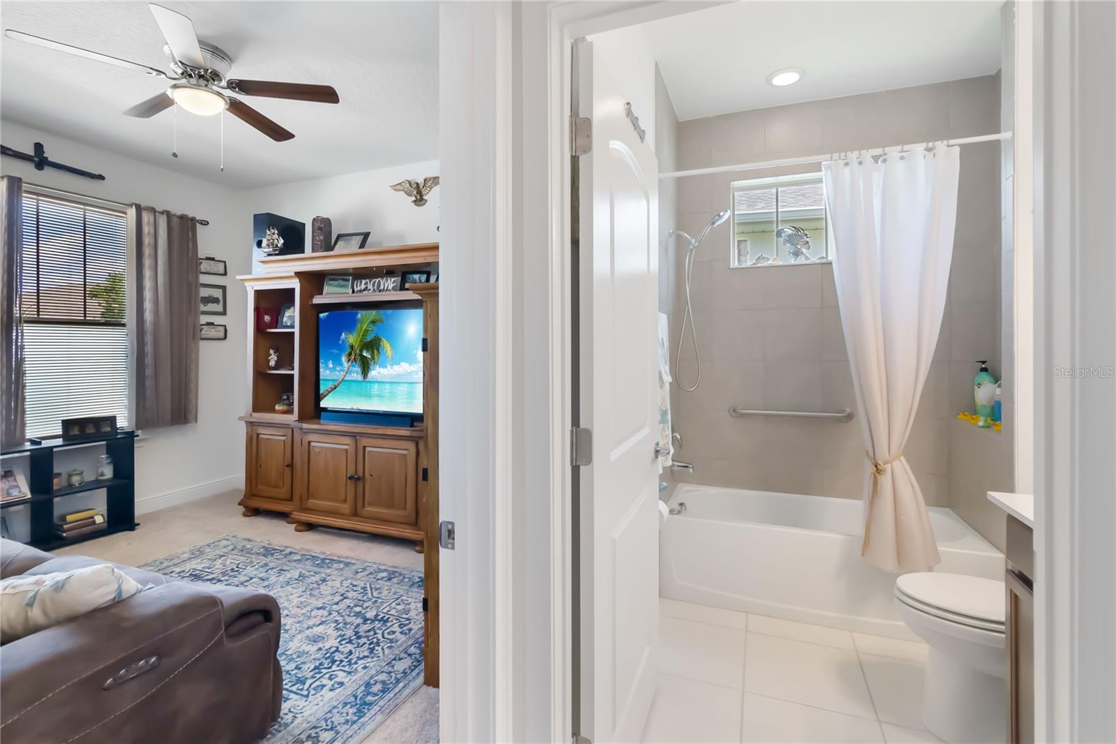 Image 7 of 87 For 3378 Sagebrush Street