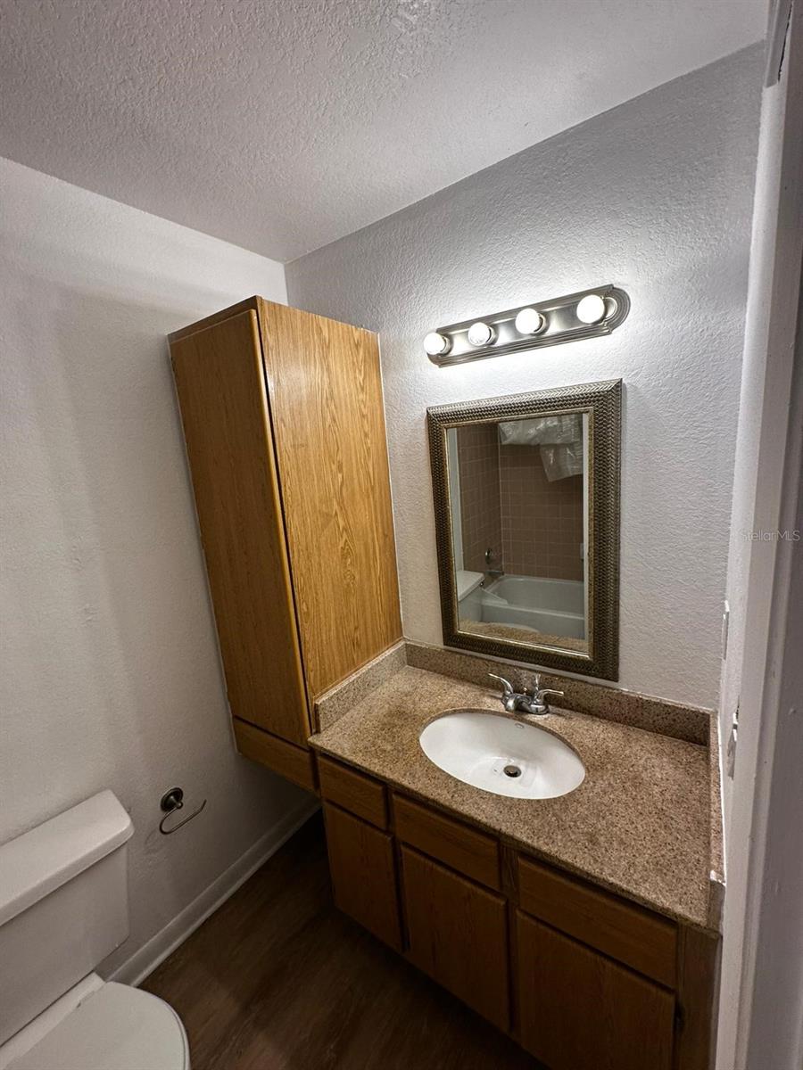 Image 11 of 21 For 11574 Westwood Boulevard 1133