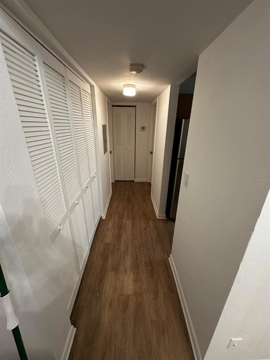 Image 12 of 21 For 11574 Westwood Boulevard 1133