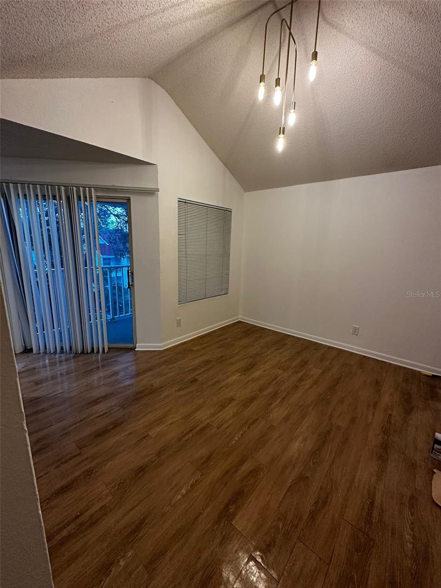 Image 8 of 21 For 11574 Westwood Boulevard 1133