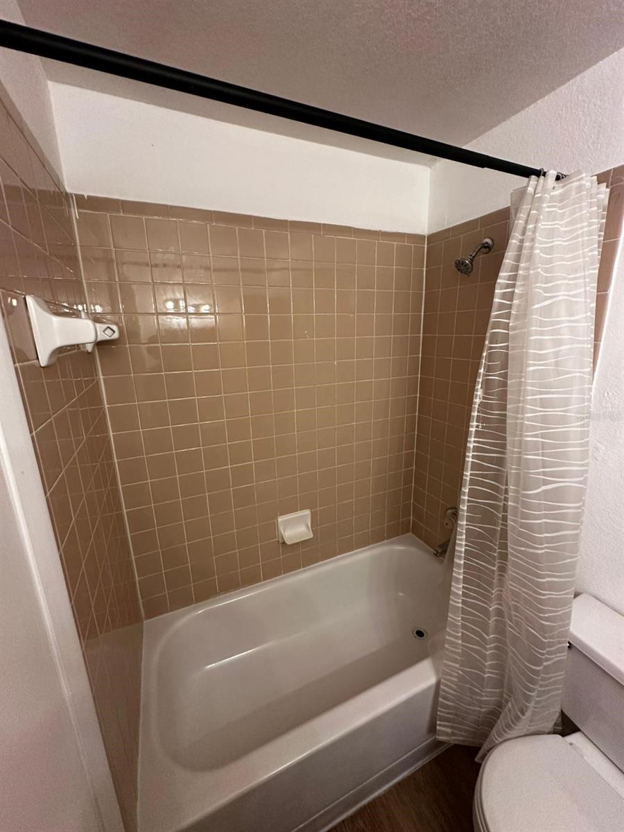 Image 9 of 21 For 11574 Westwood Boulevard 1133