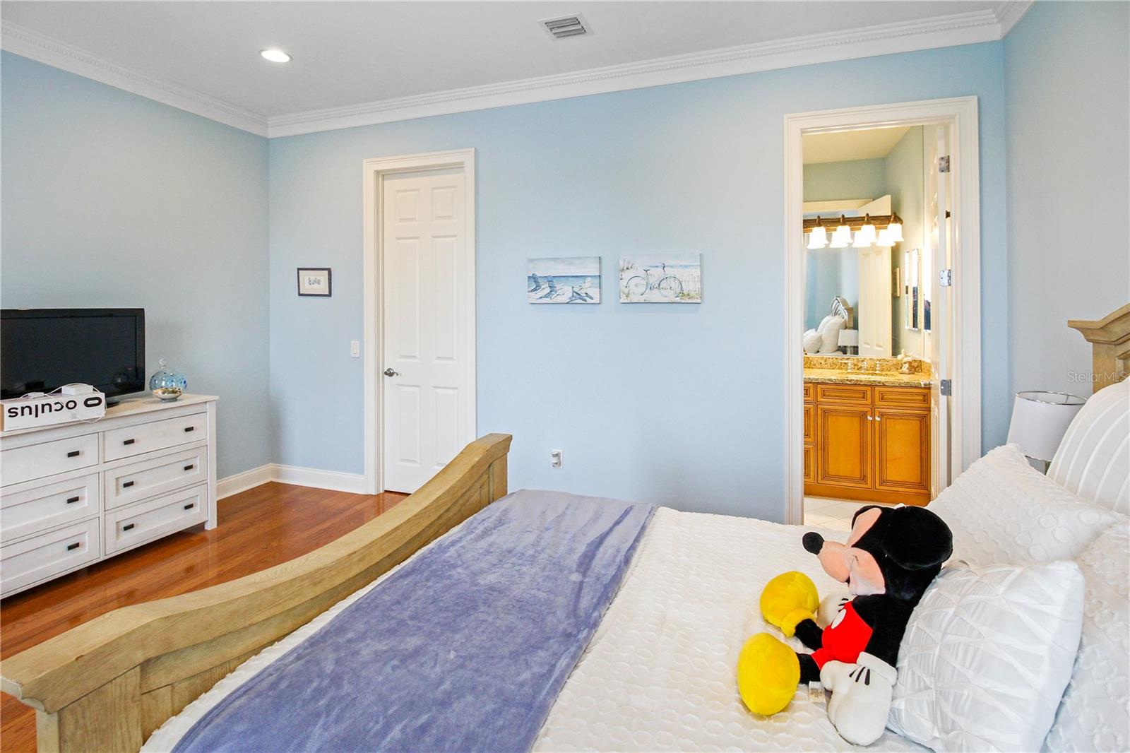 Image 40 of 64 For 202 Acadia Terrace