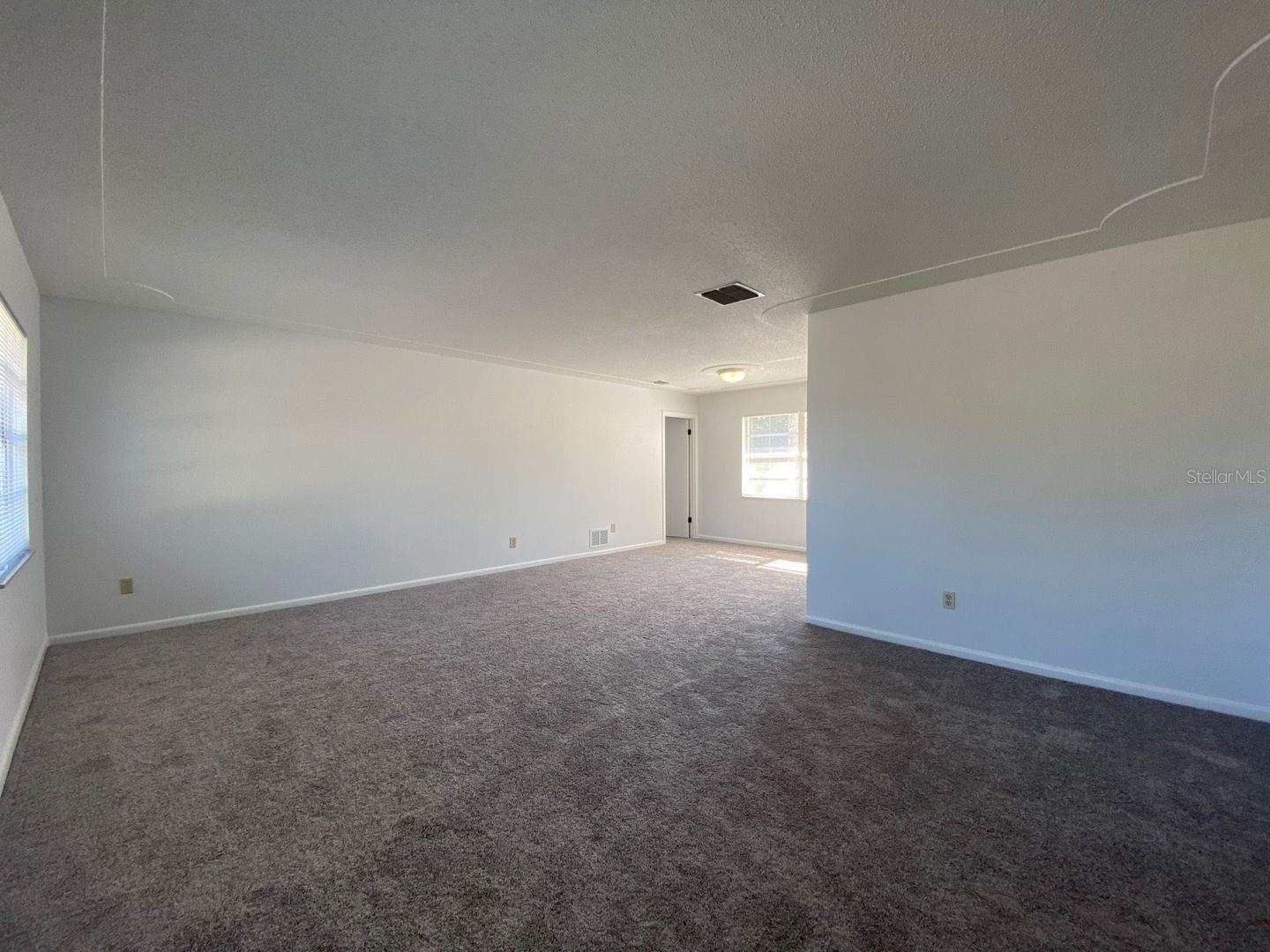 Image 6 of 25 For 280 Lake Avenue