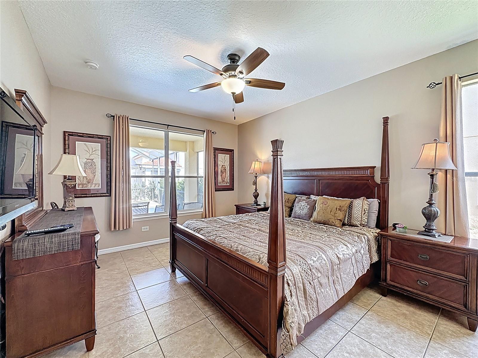Image 33 of 95 For 219 Rosso Drive
