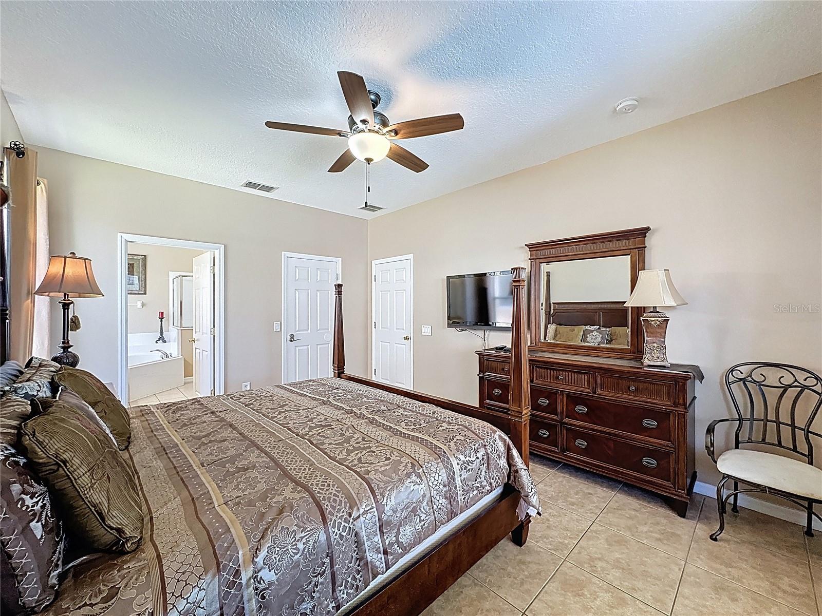 Image 36 of 95 For 219 Rosso Drive