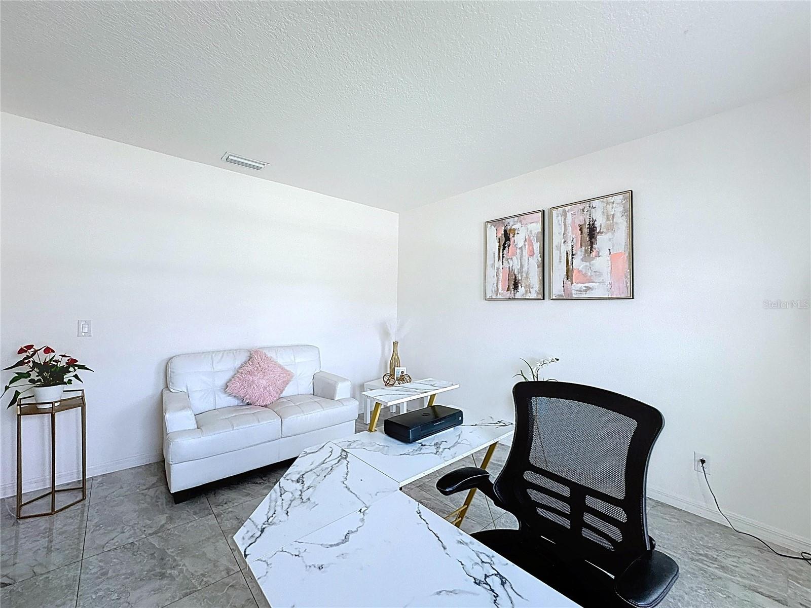 Image 10 of 95 For 1181 Lone Palm Way