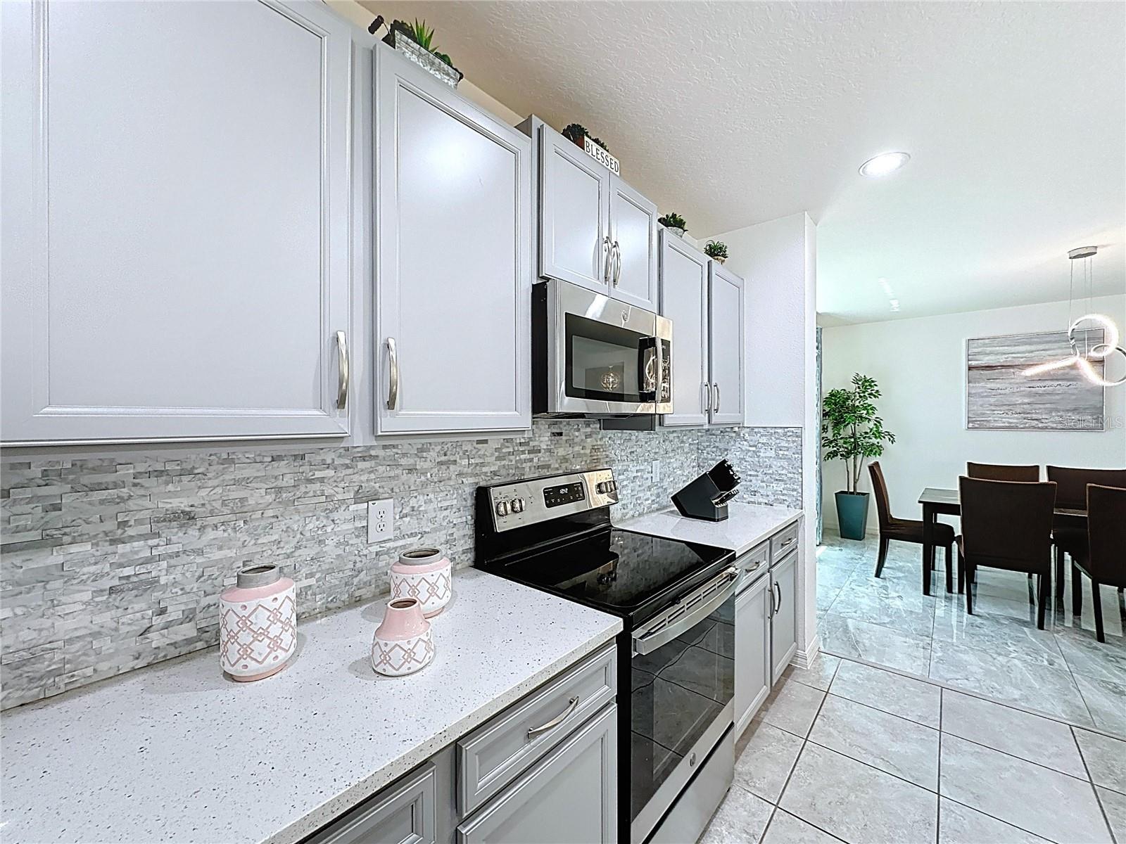 Image 16 of 95 For 1181 Lone Palm Way