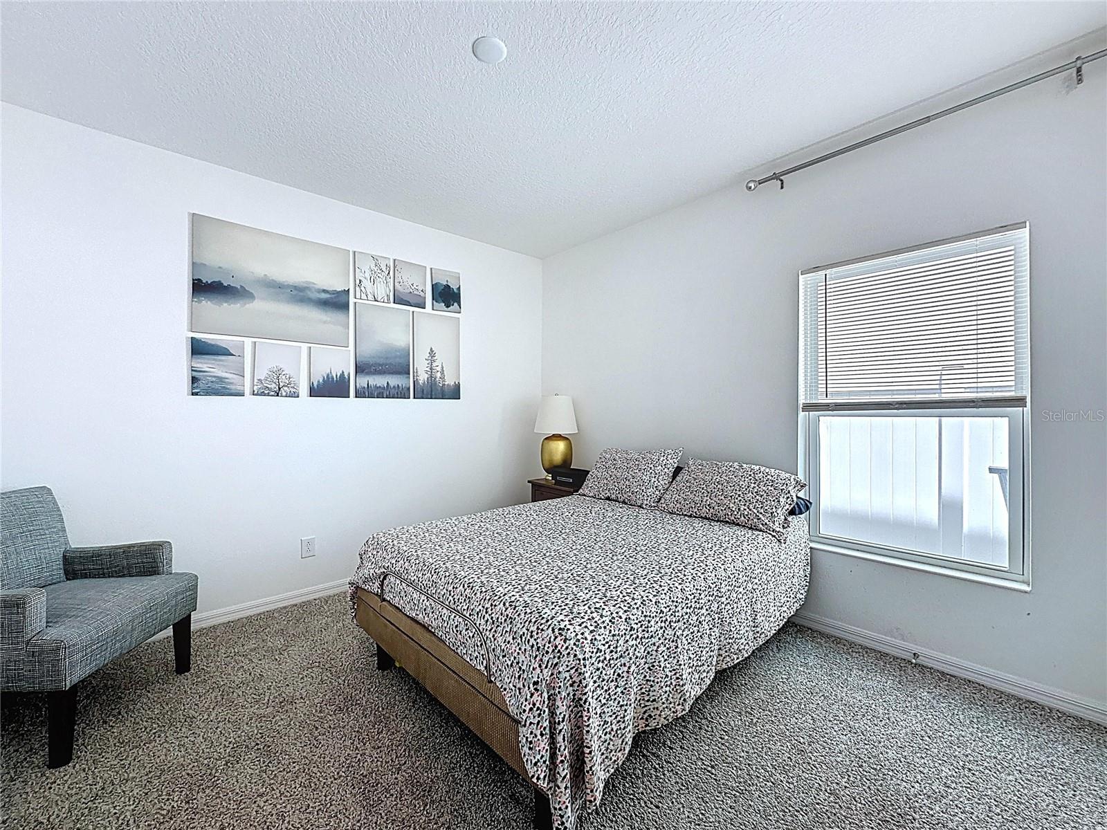 Image 72 of 95 For 1181 Lone Palm Way