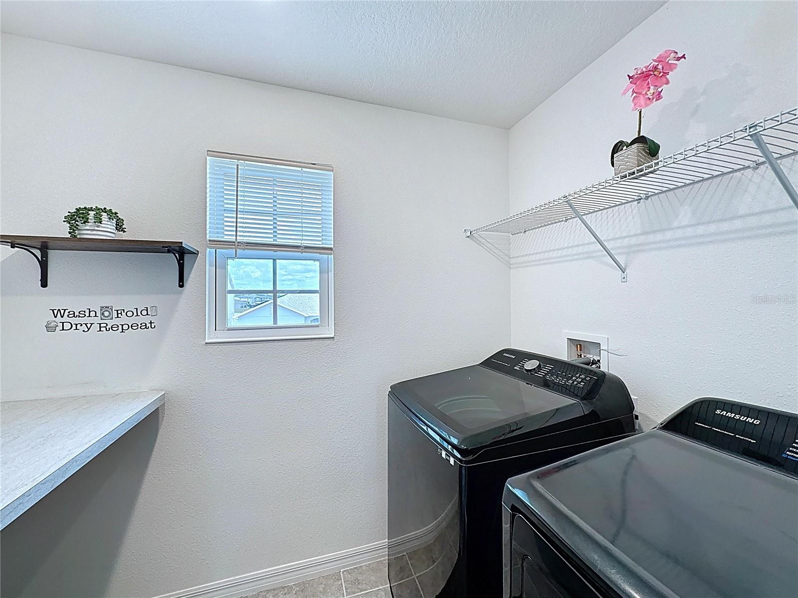 Image 79 of 95 For 1181 Lone Palm Way
