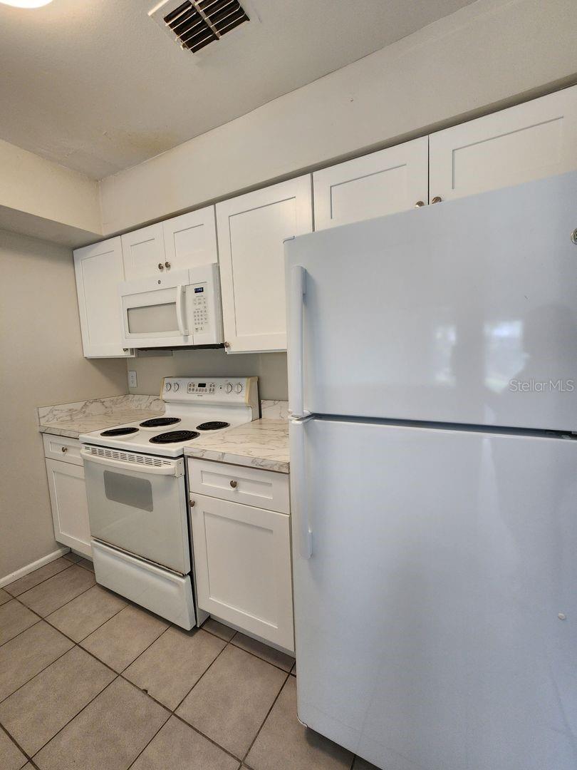Image 7 of 14 For 2760 Gray Fox Lane