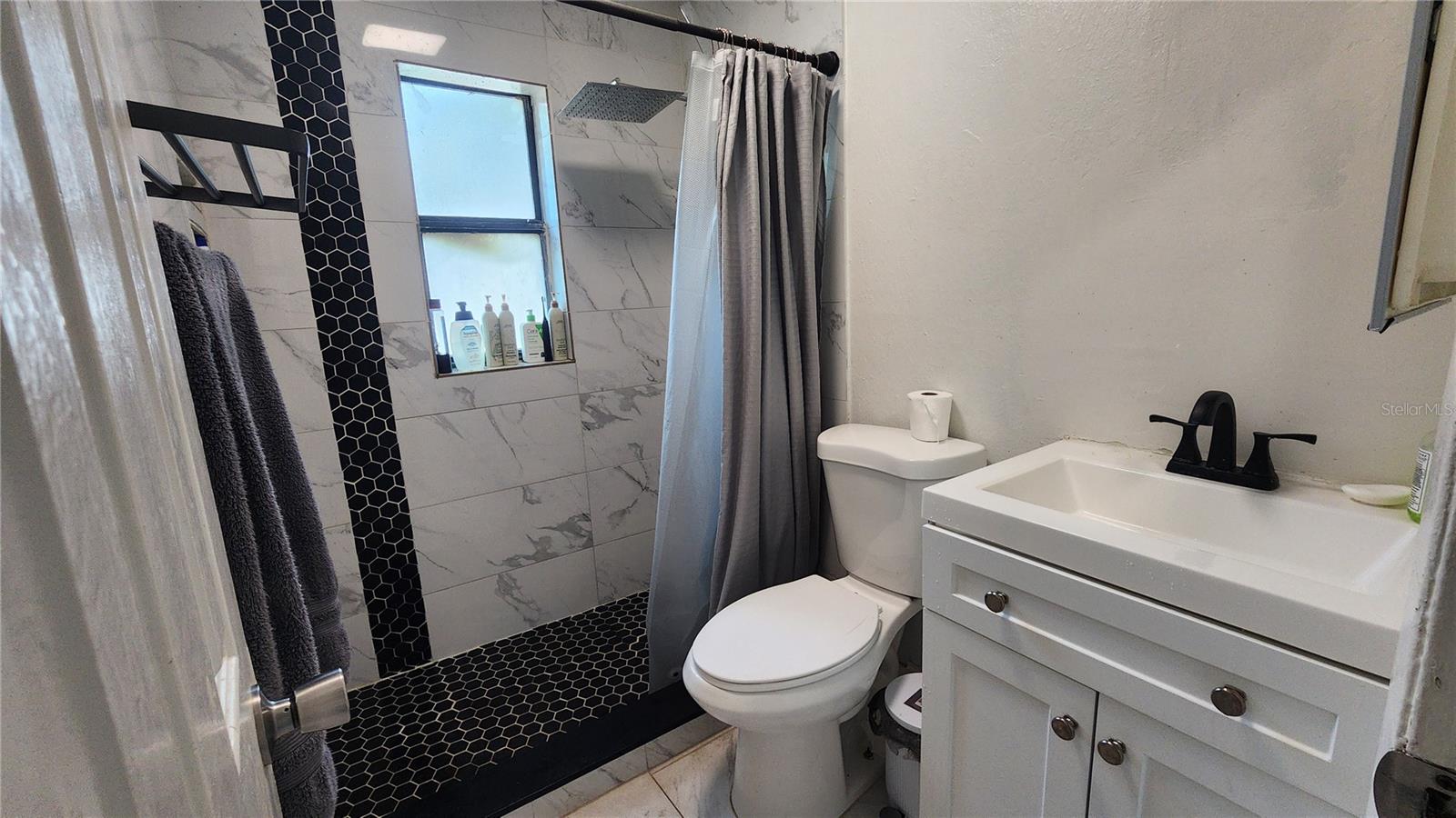 Image 22 of 33 For 4760 Danzig Court