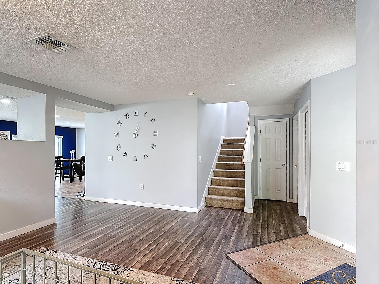 Image 13 of 62 For 521 Rena Drive