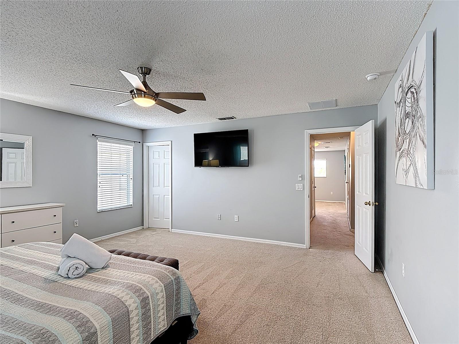 Image 40 of 62 For 521 Rena Drive