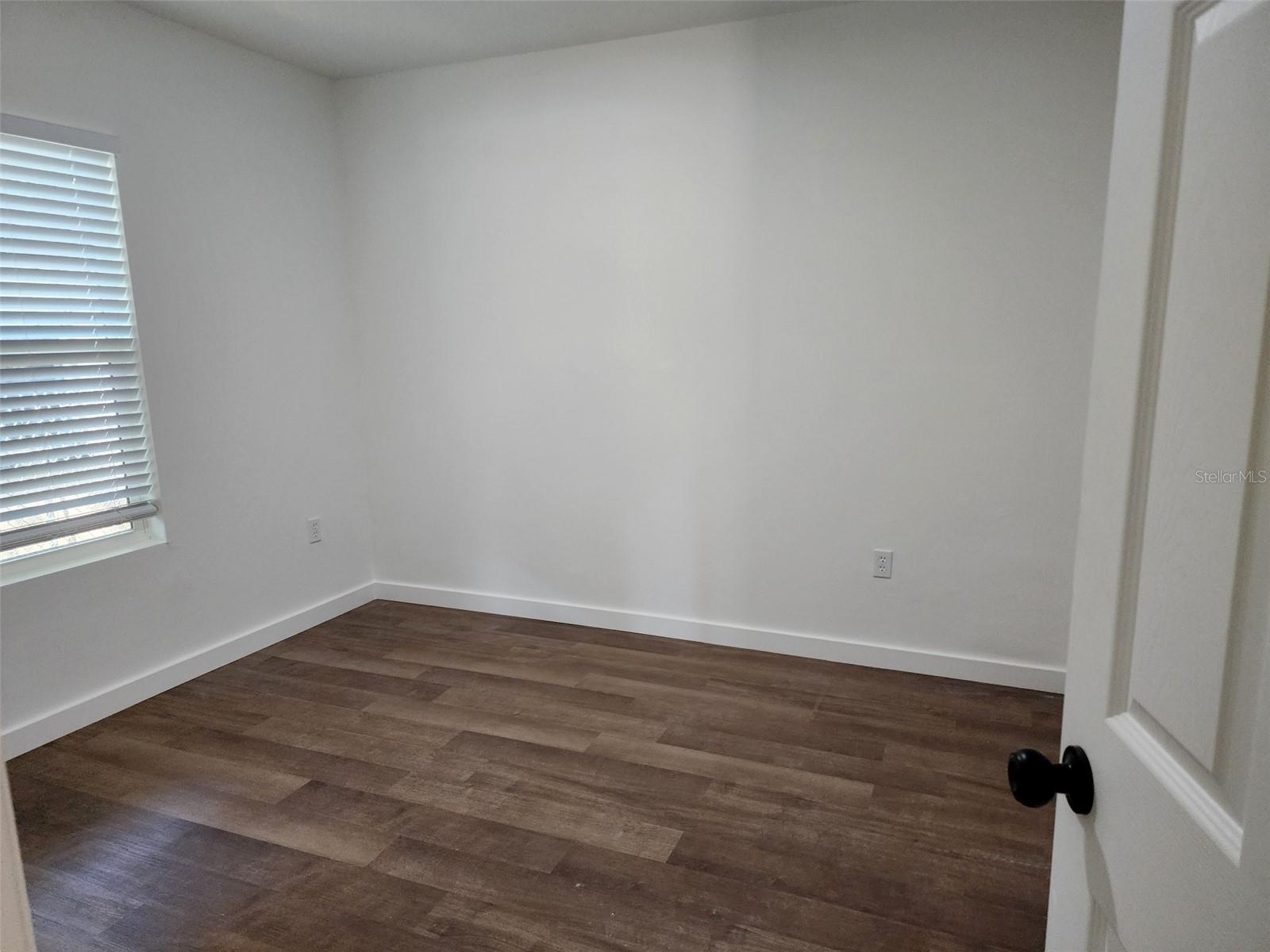 Image 2 of 35 For 1521 Nieuport Lane