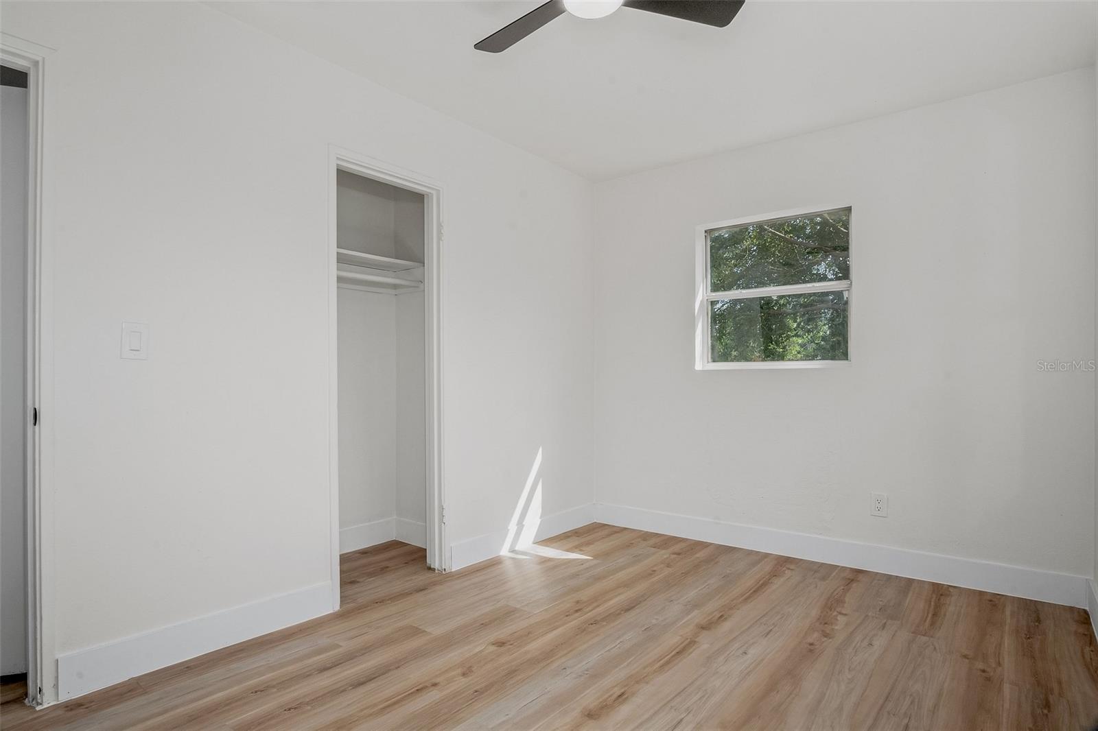 Image 15 of 28 For 4420 Lake Lawne Avenue