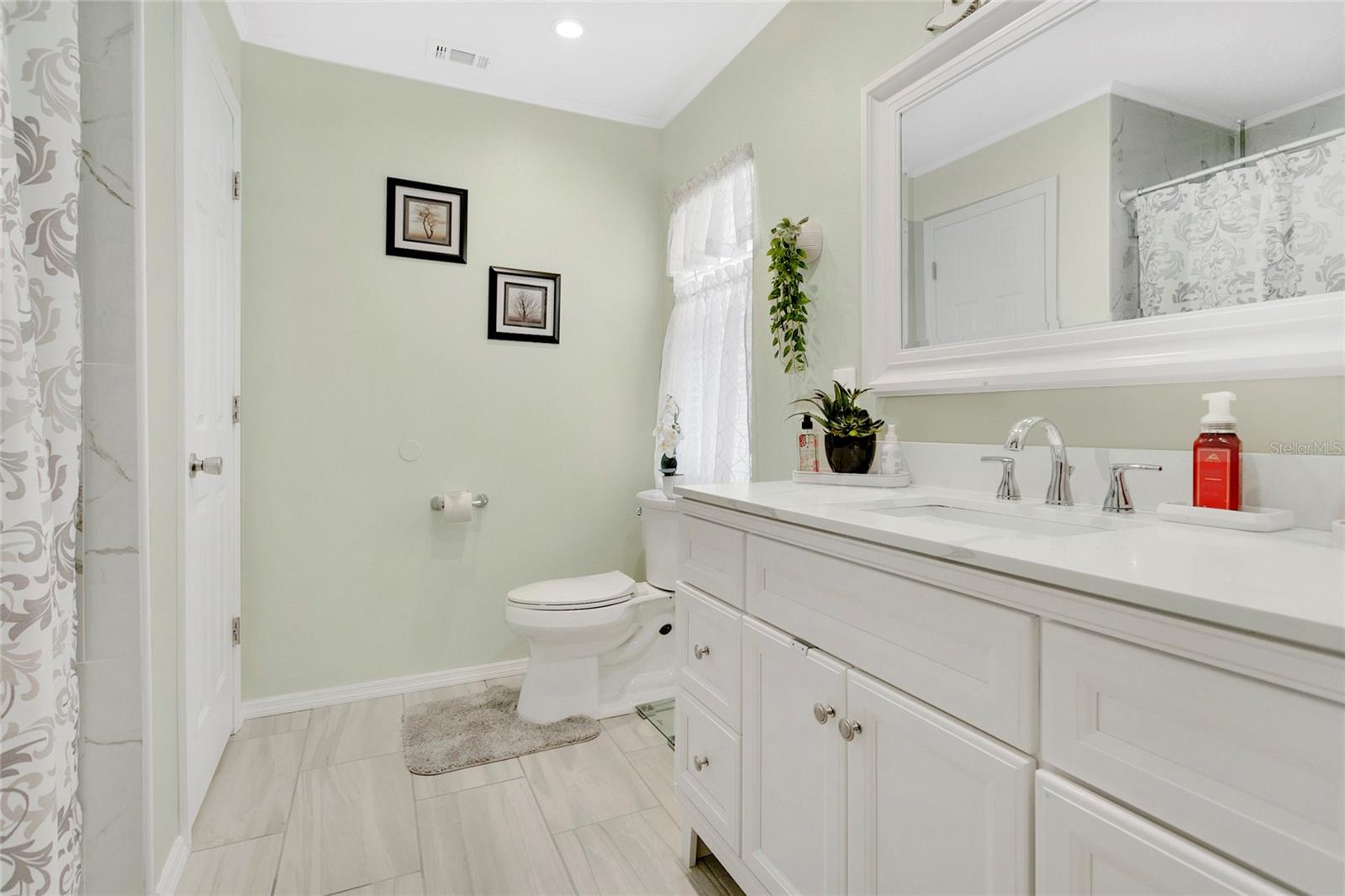 Image 11 of 30 For 906 Elm Forest Dr