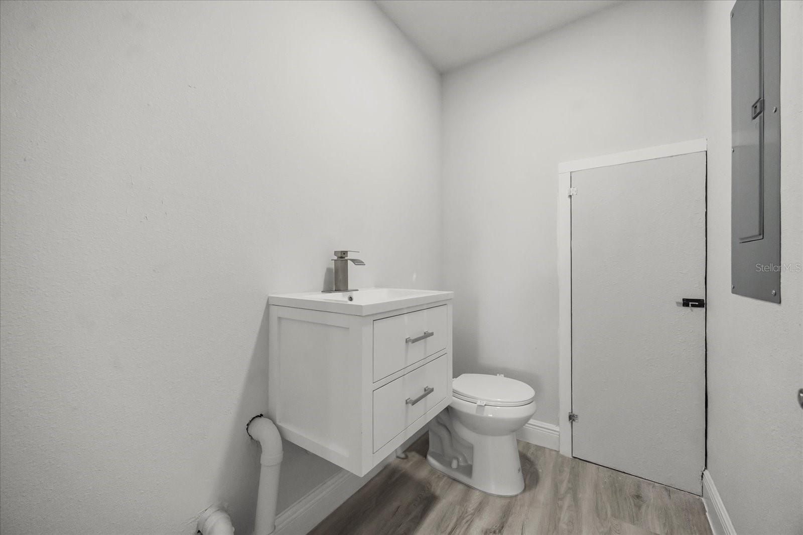 Image 19 of 44 For 111 Avenue C