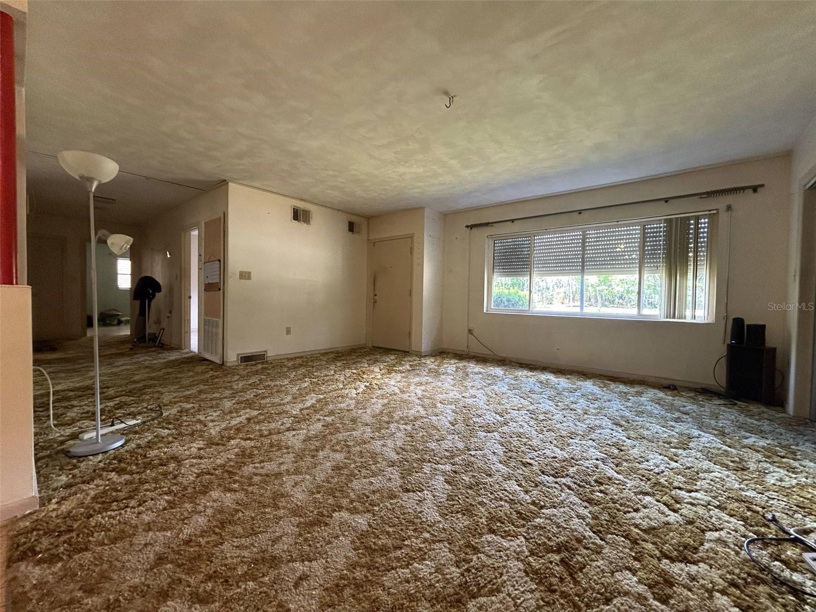 Image 11 of 39 For 930 Aultman Road