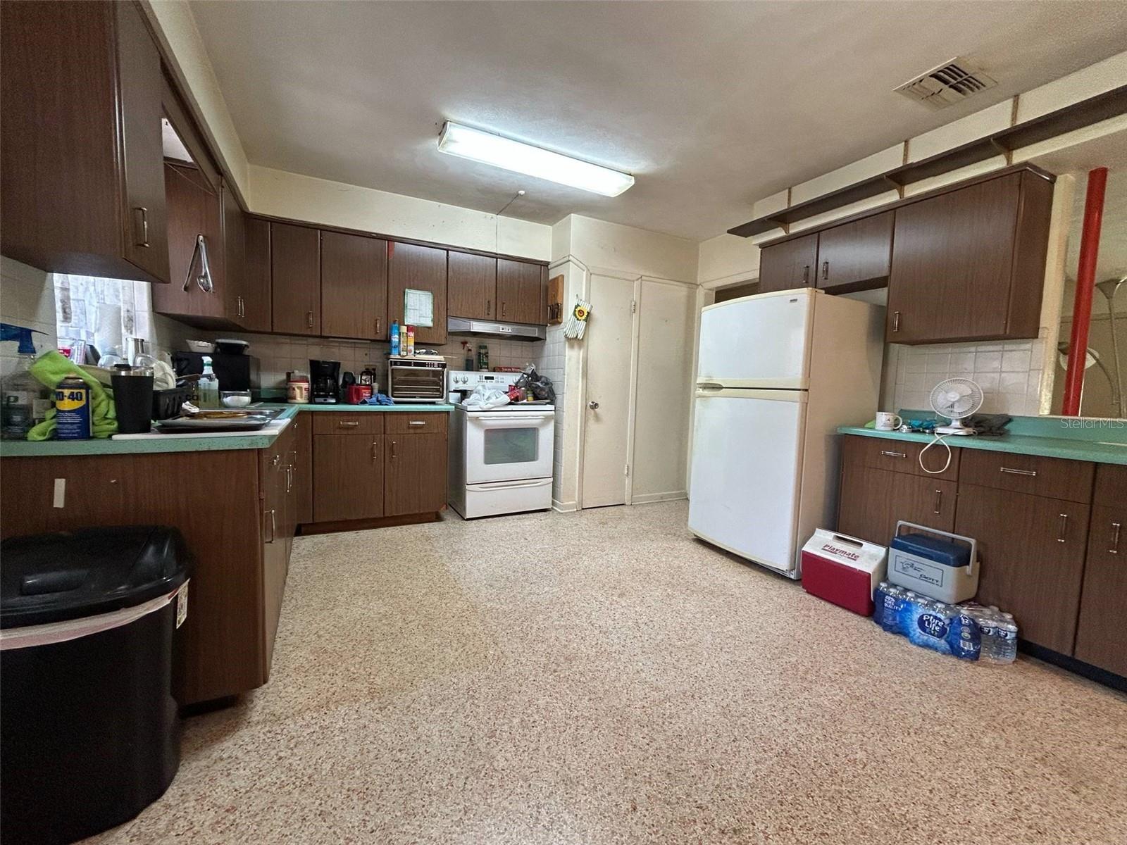 Image 12 of 39 For 930 Aultman Road