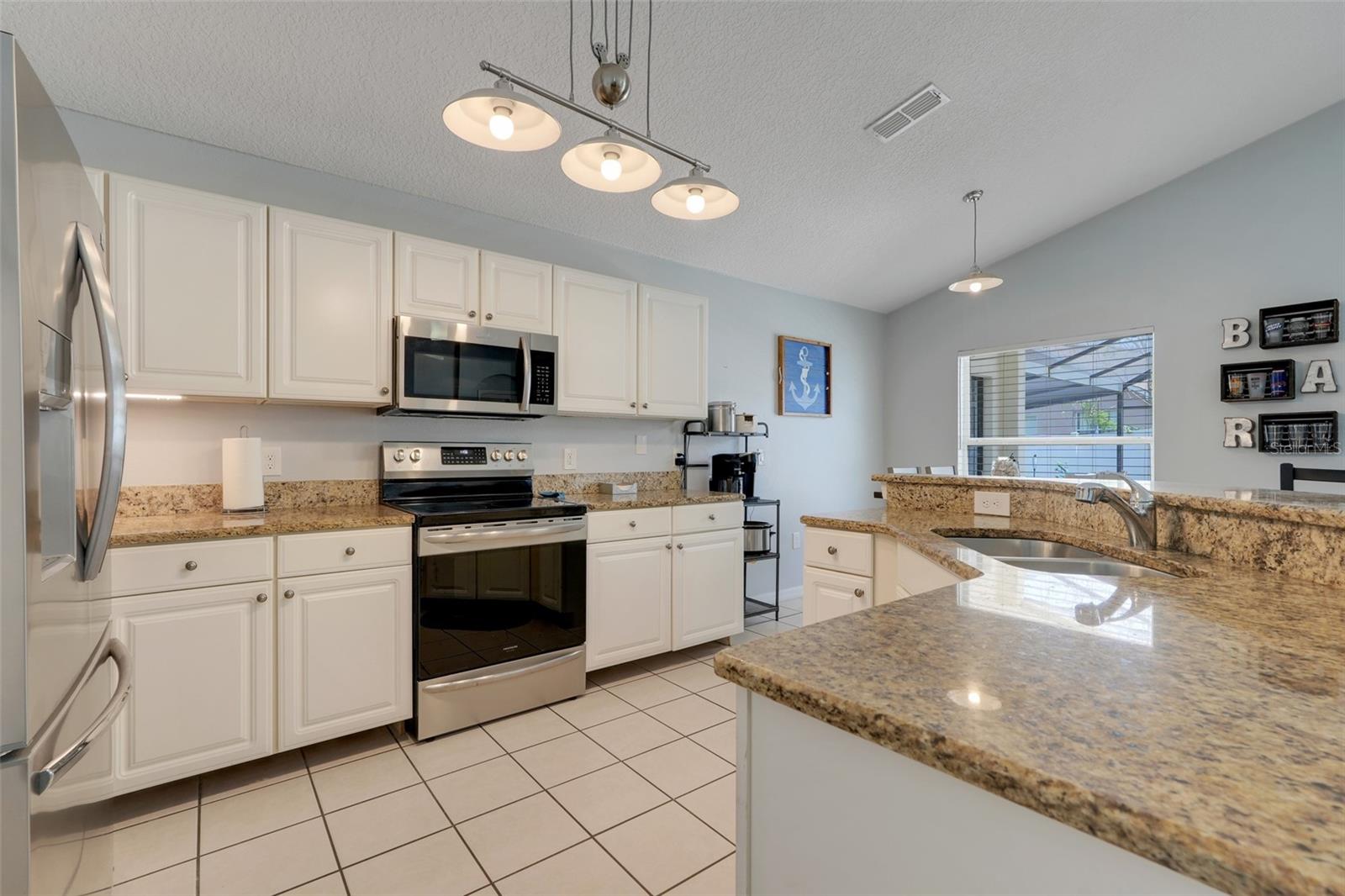 Image 15 of 41 For 4796 Cumbrian Lakes Drive