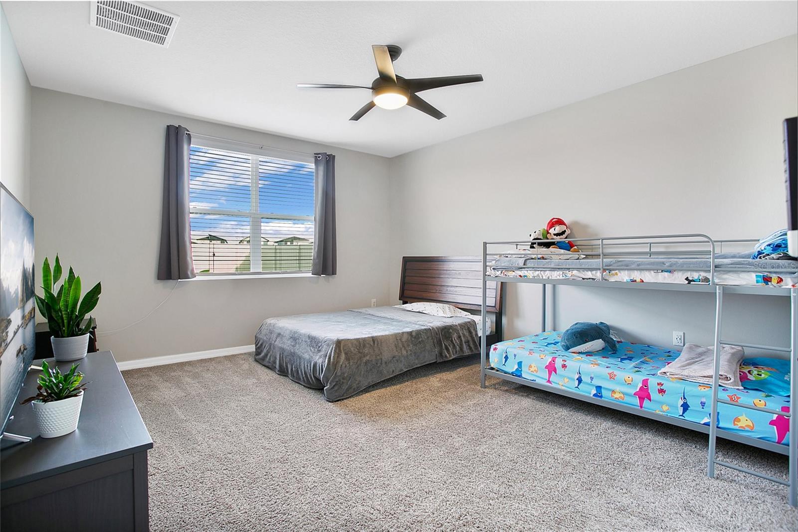 Image 10 of 27 For 527 Amadoras Way