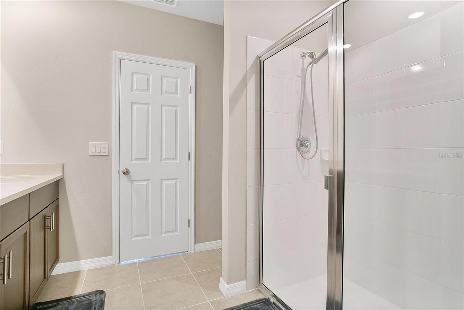 Image 11 of 27 For 527 Amadoras Way