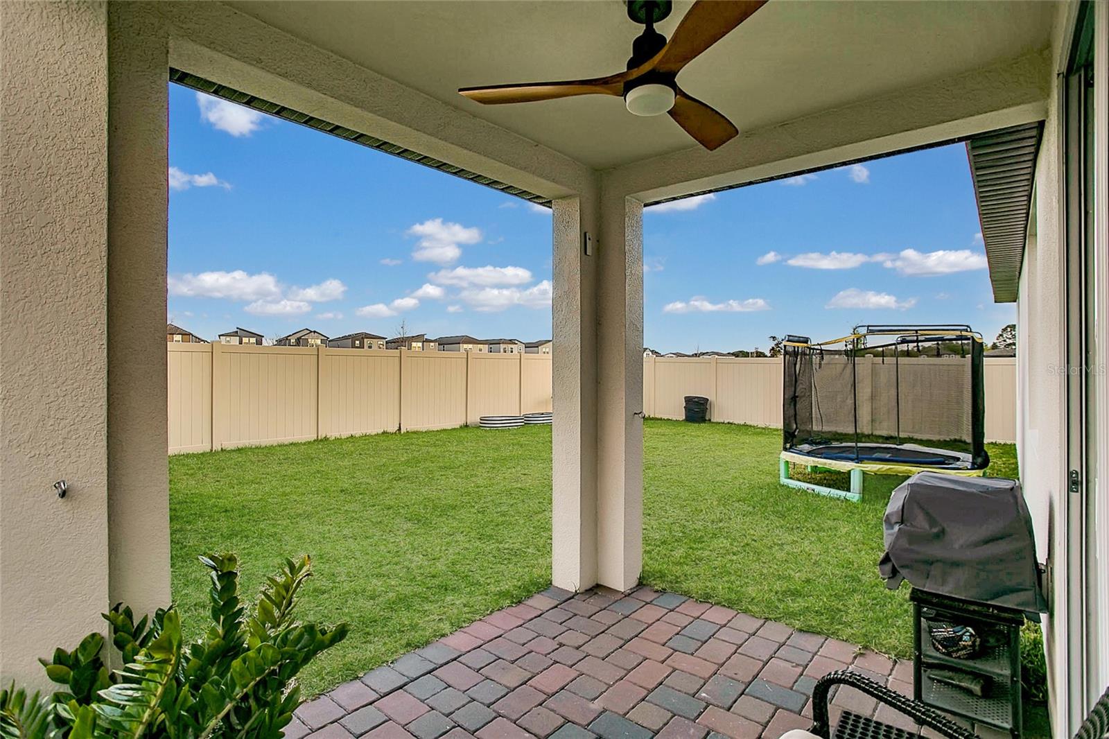 Image 22 of 27 For 527 Amadoras Way